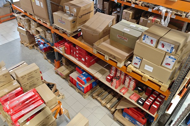 склад-с-оборудованием.jpg склад-с-оборудованием.jpg